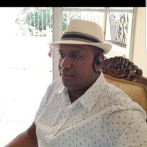 Meet your Posher, Carlito